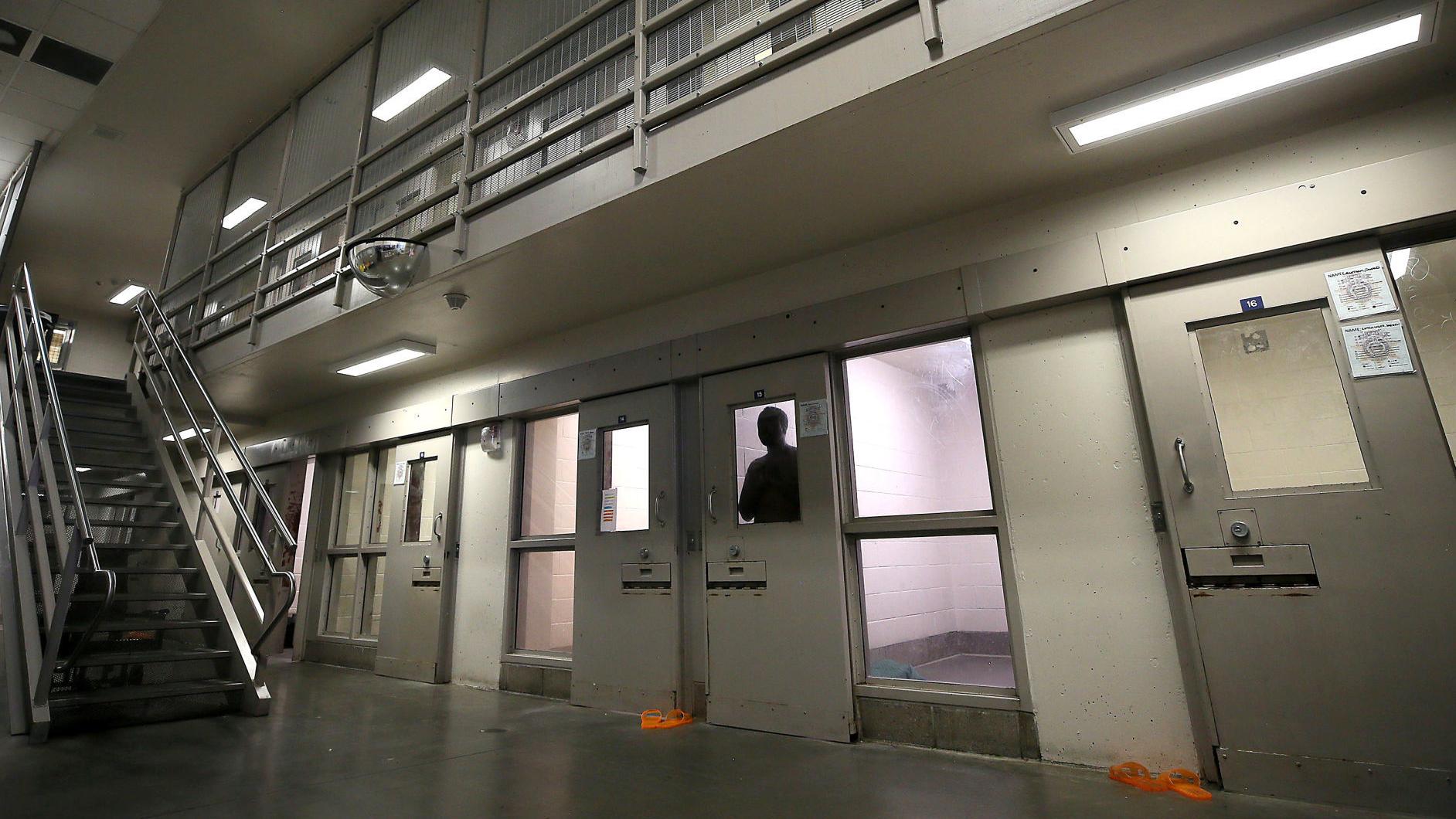 Rise in inmate suicides, attempts, at Pima County jail tied to opioid epidemic